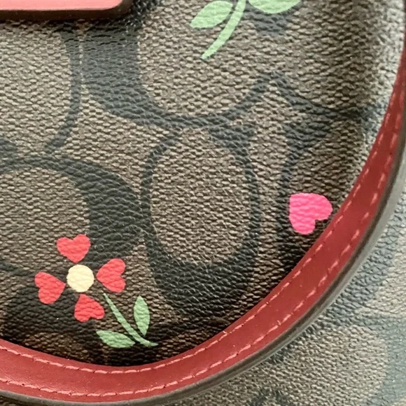 🆕 COACH | Heart City Tote, Notebook & Wristlet - Picture 12 of 16